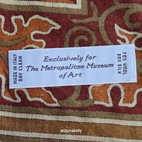 NWOT Metropolitan Museum of Art Wool & Silk Square Scarf Autumn Fall Colors NYC - Picture 2 of 16
